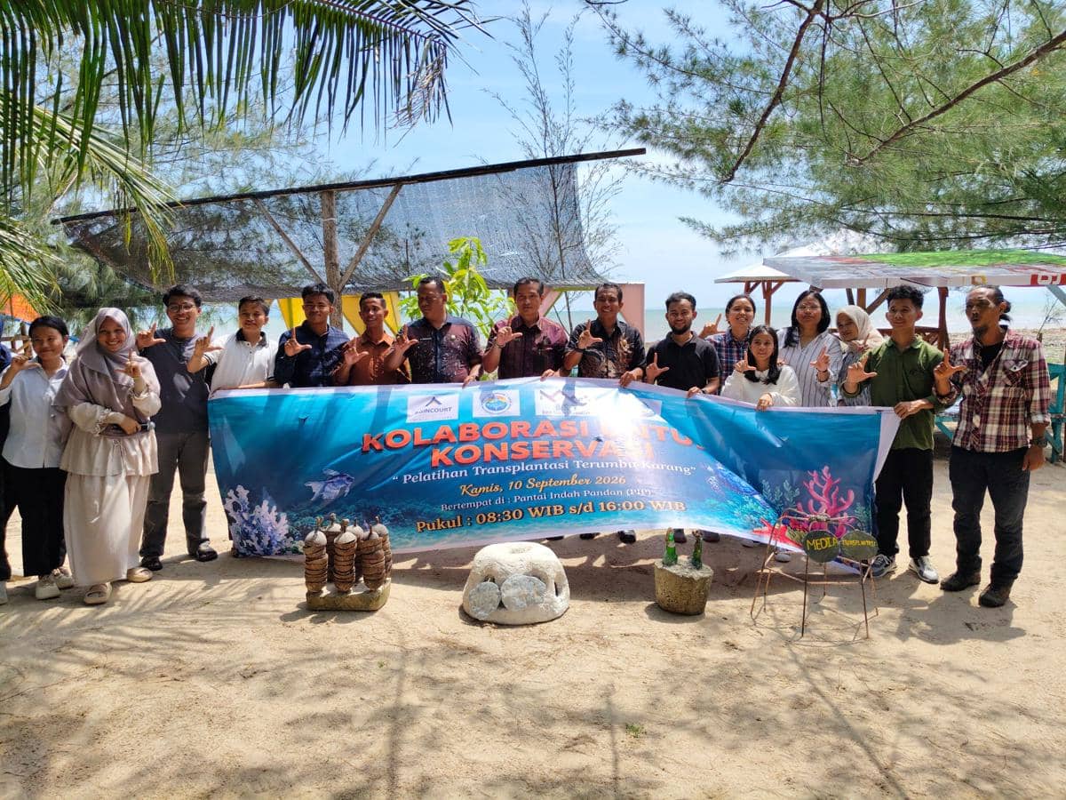 Kelompok Konservasi Laut Nusantara (KKLN) dampingan Bank Sampah Yamantab menggelar pelatihan Transplantasi Terumbu Karang di Pantai Indah Pa