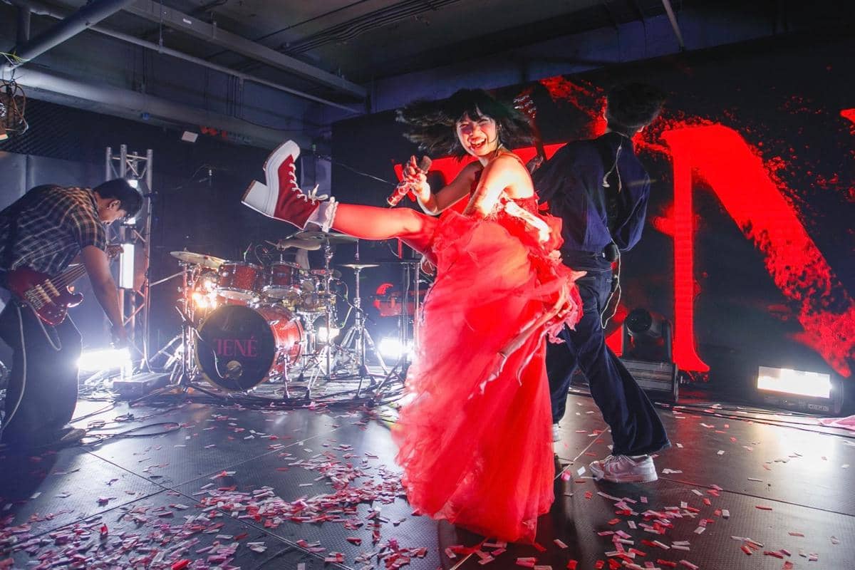 Jannine Weigel Rebranding sebagai JENÉ Lewat Debut Single "Bullshxt"