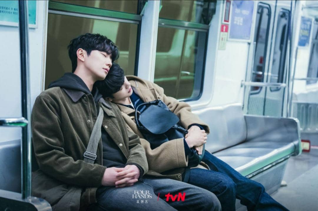 Cuplikan adegan dalam drama Korea Four Hands, Two Sonatas produksi tvN yang mengangkat tema musik klasik.
