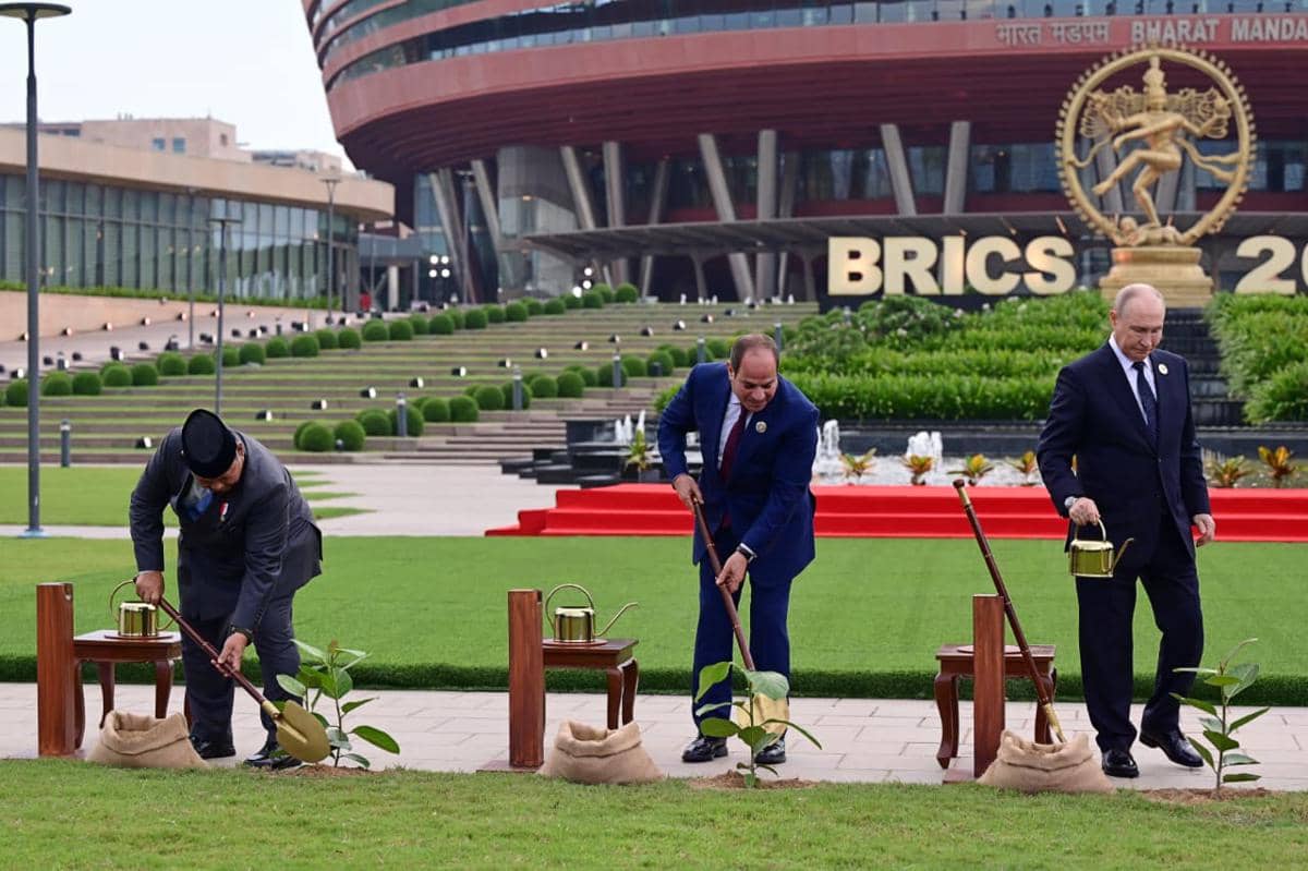 Prabowo Tanam Pohon Banyan Bersama Pemimpin BRICS, Ini Maknanya