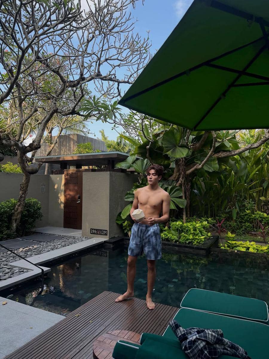 momen Joong Archen di Bali