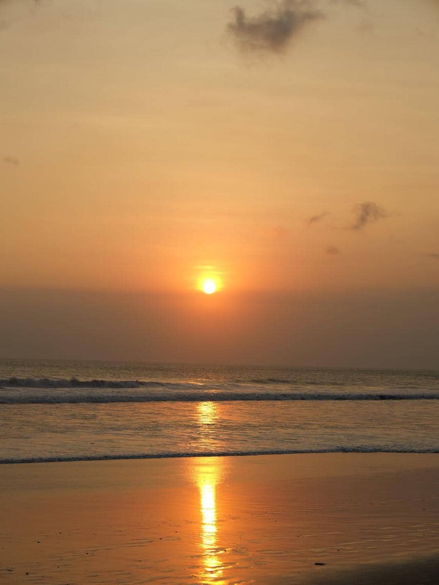 momen Joong Archen di Bali