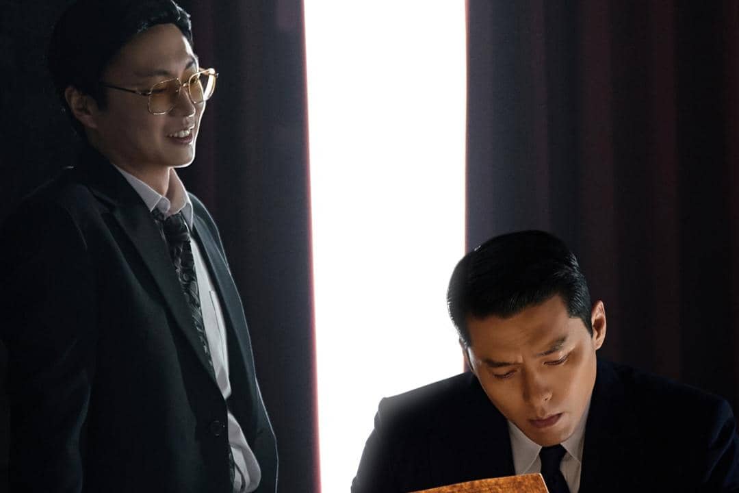 Potongan adegan drama Made in Korea 2 yang dibagikan melalui akun Instagram Disney Plus Korea sebagai materi promosi serial.