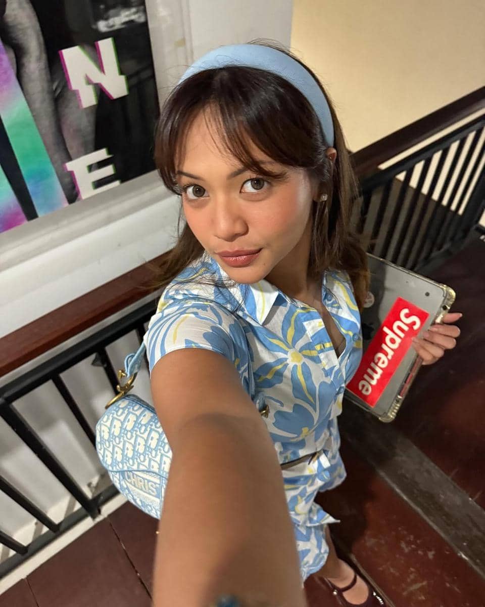 ide gaya rambut ala Amel Carla yang cocok untuk kuliah