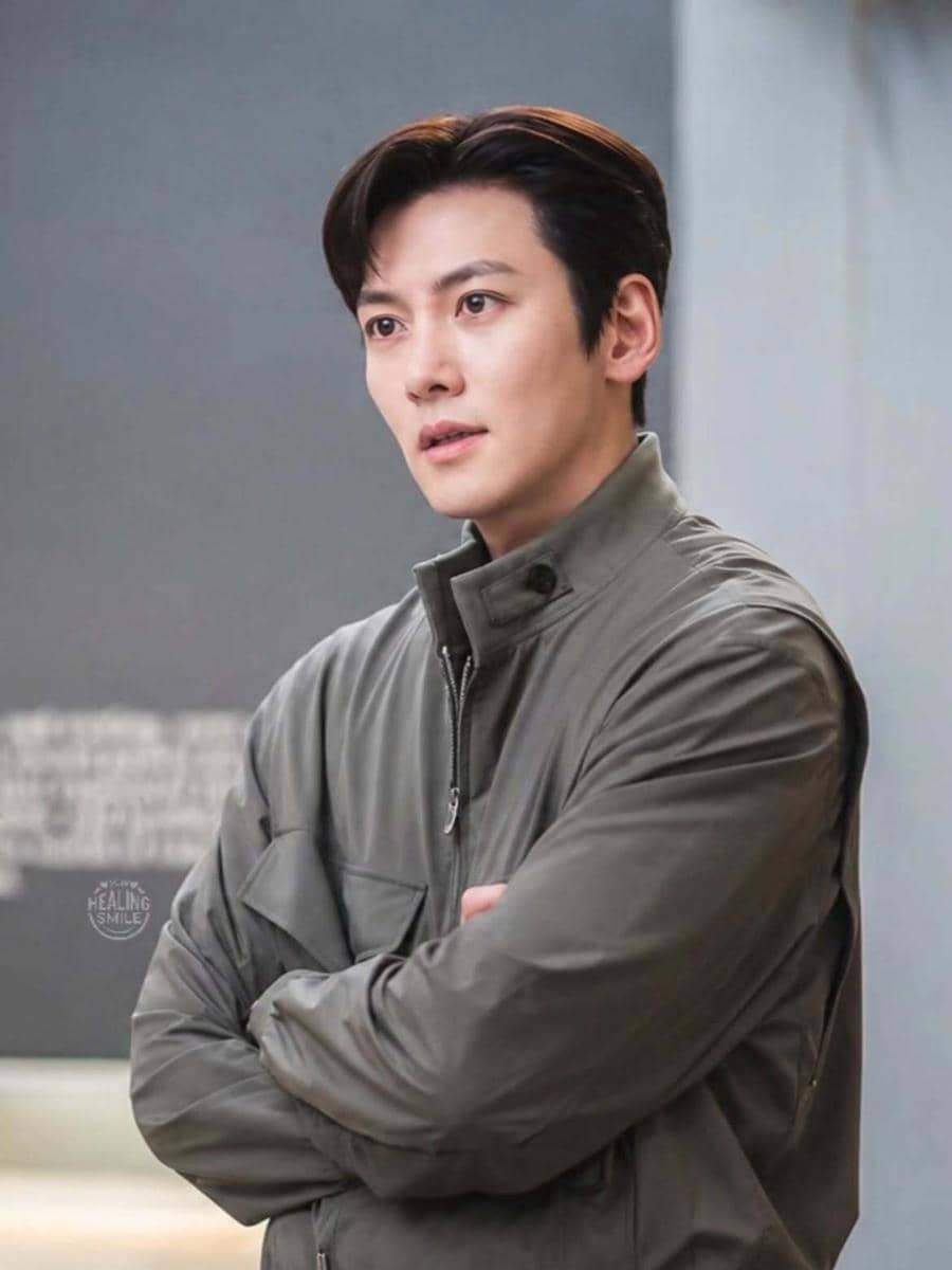 Potret Ji Chang Wook sebagai salah satu pemeran dalam drama Human X Nine Tailed Fox produksi JTBC yang akan tayang.