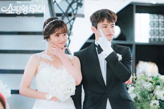 Nam Ji Hyun dan Seo In Guk di drama Shopaholic Louis