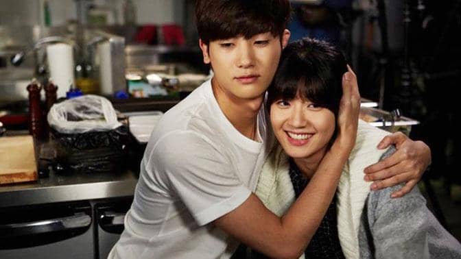 Park Hyung Sik dan Nam Ji Hyun di drama What Happens to My Family?