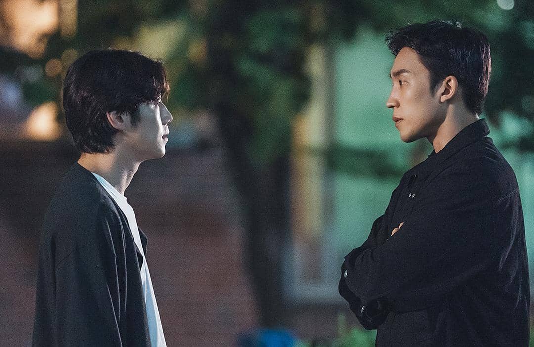 Jung Joon Won dan Lee Sang Yi di drama A Bona Fide Killer
