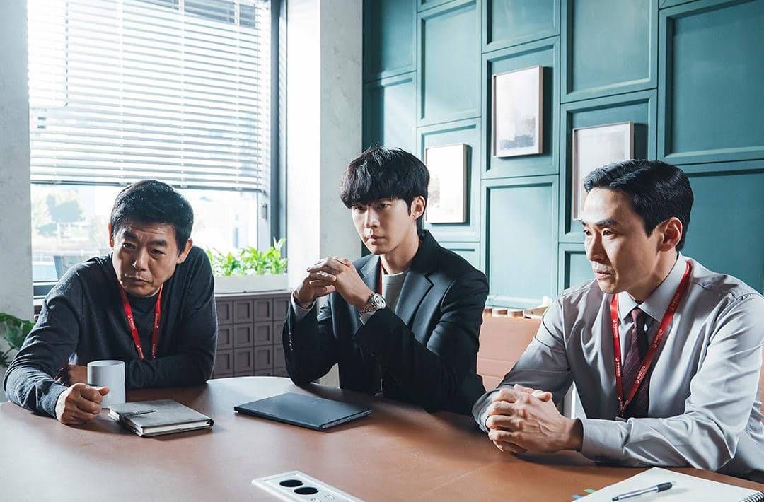 Sung Dong Il, Moo Jin Sung, dan Heo Jae Ho di drama A Bona Fide Killer