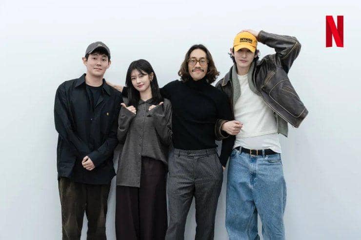 Ryu Kyung Soo, Jung So Min, Ryu Seung Bum, dan Lee Soo Hyuk mengikuti pembacaan naskah drama The Dealer.