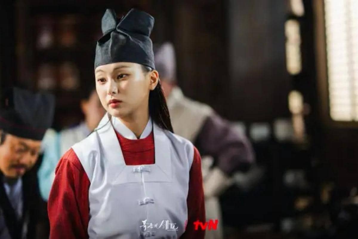 Still cut Bon Appetit, Your Majesty