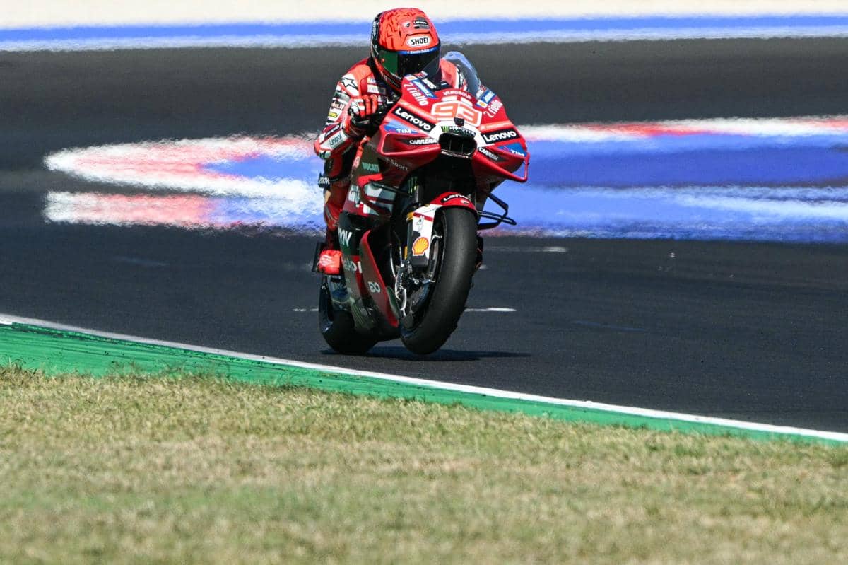 Marc Marquez Kuasai MotoGP Misano Usai Asapi Sang Adik