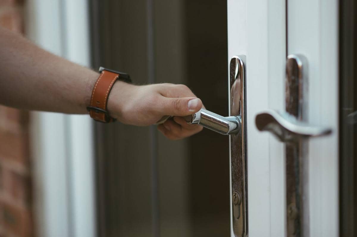[PUISI] Menutup Pintu Luka