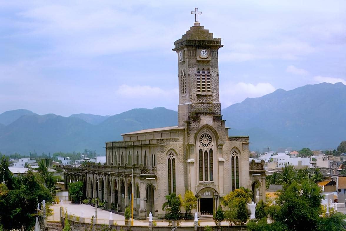Katedral Nha Trang