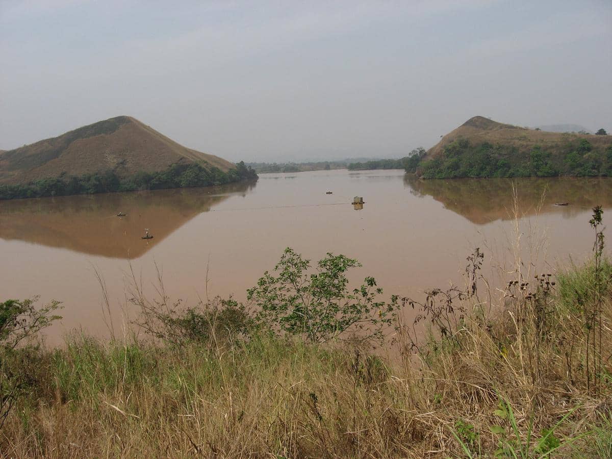 Danau Monoun