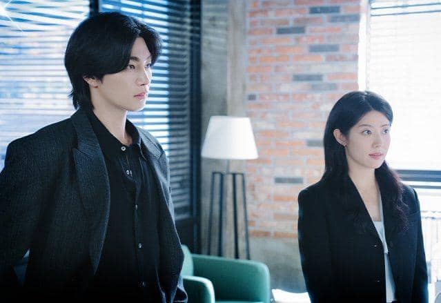Still cut Make Me Tremble