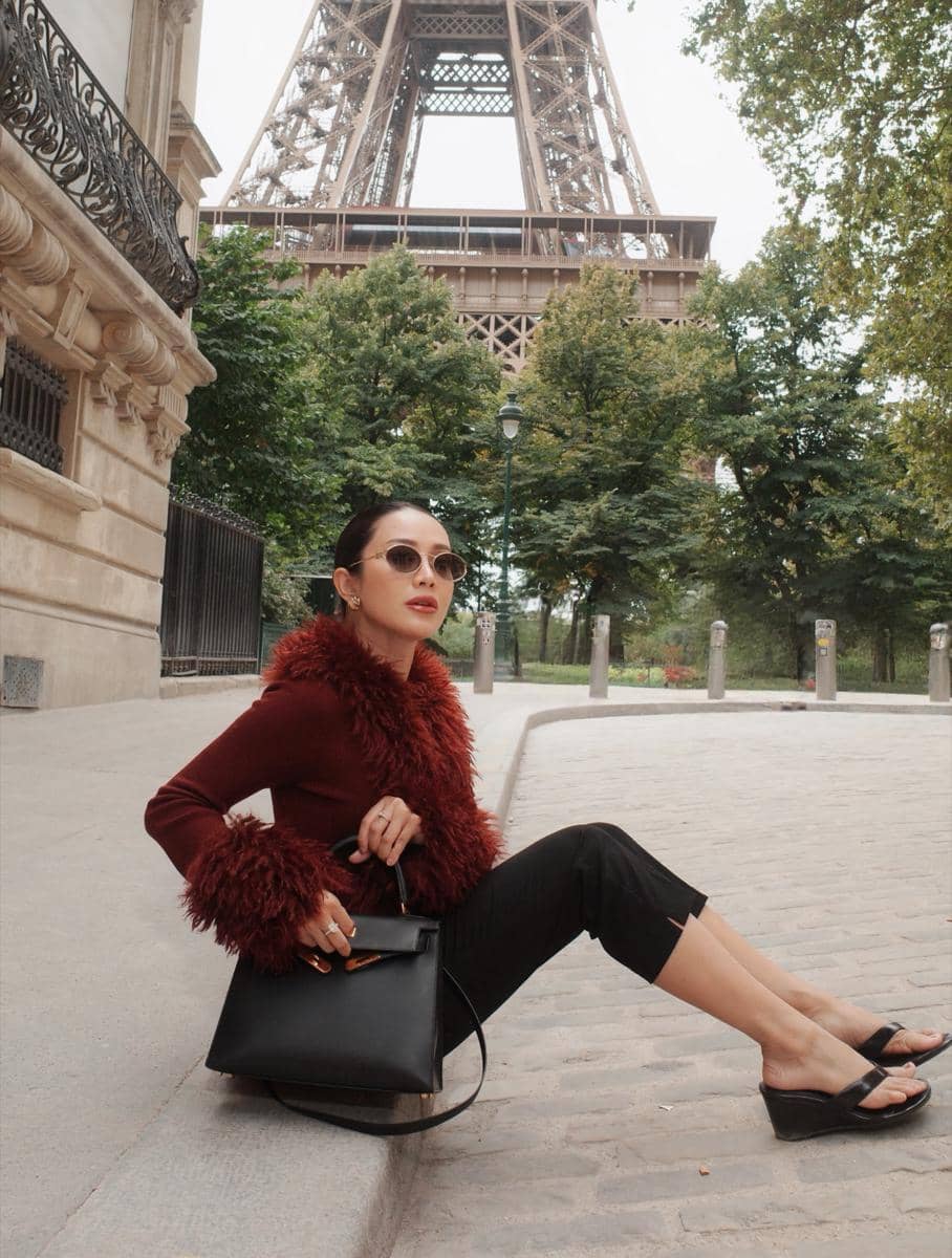 Merdi Octavia dan suami jalan-jalan di Paris
