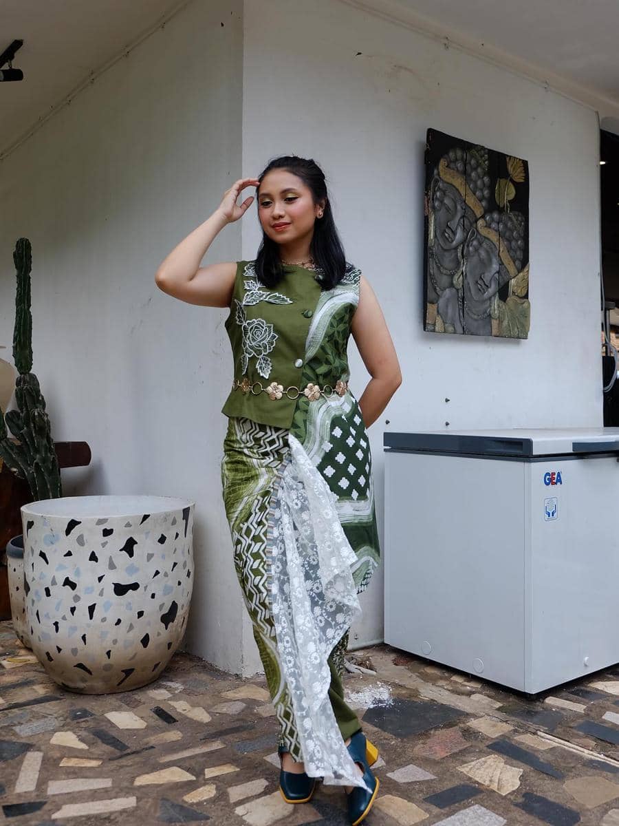 Inspirasi OOTD ala Mutiara Azka