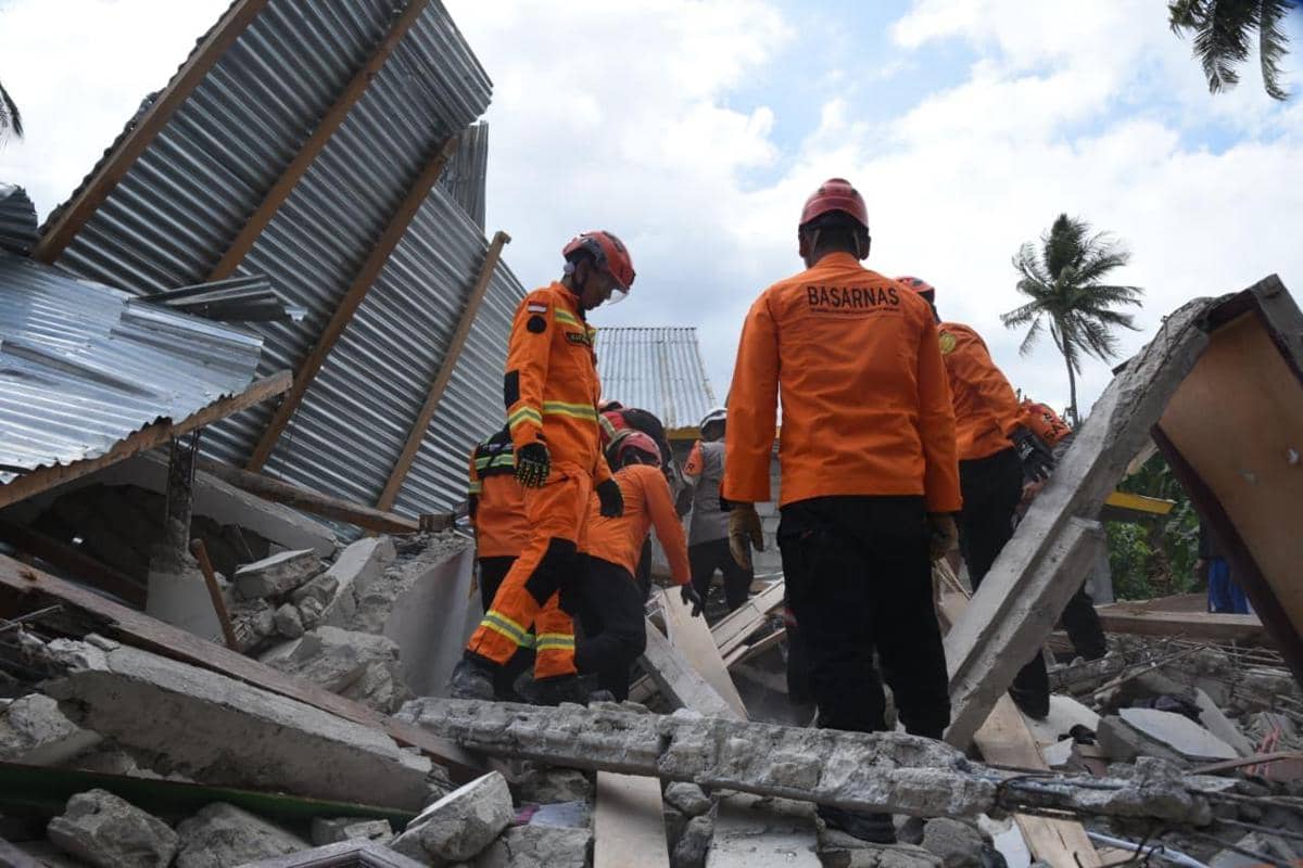 Basarnas Resmi Tutup Operasi SAR Gempa Flores Magnitudo 7,7