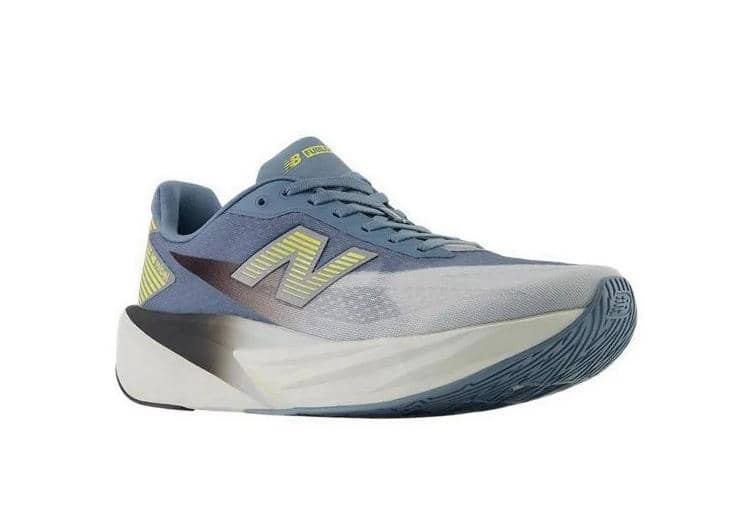 Sepatu New Balance FuelCell Rebel v4