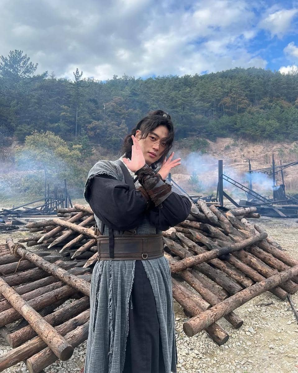 Lee Joo Ahn di balik layar drama Love Song for Illusion