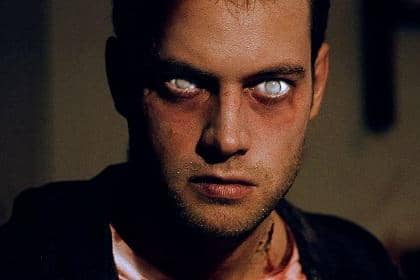 adegan dalam film Wither
