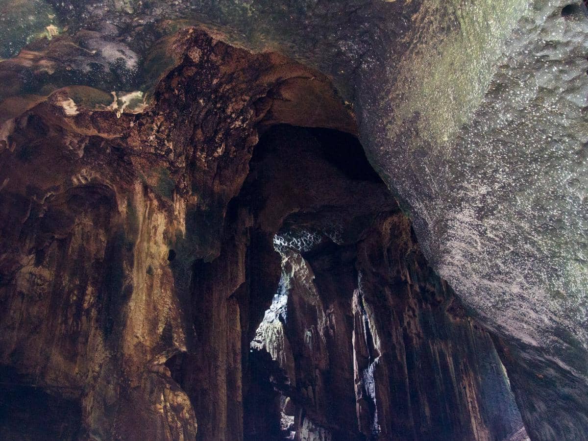 Gua Gomantong