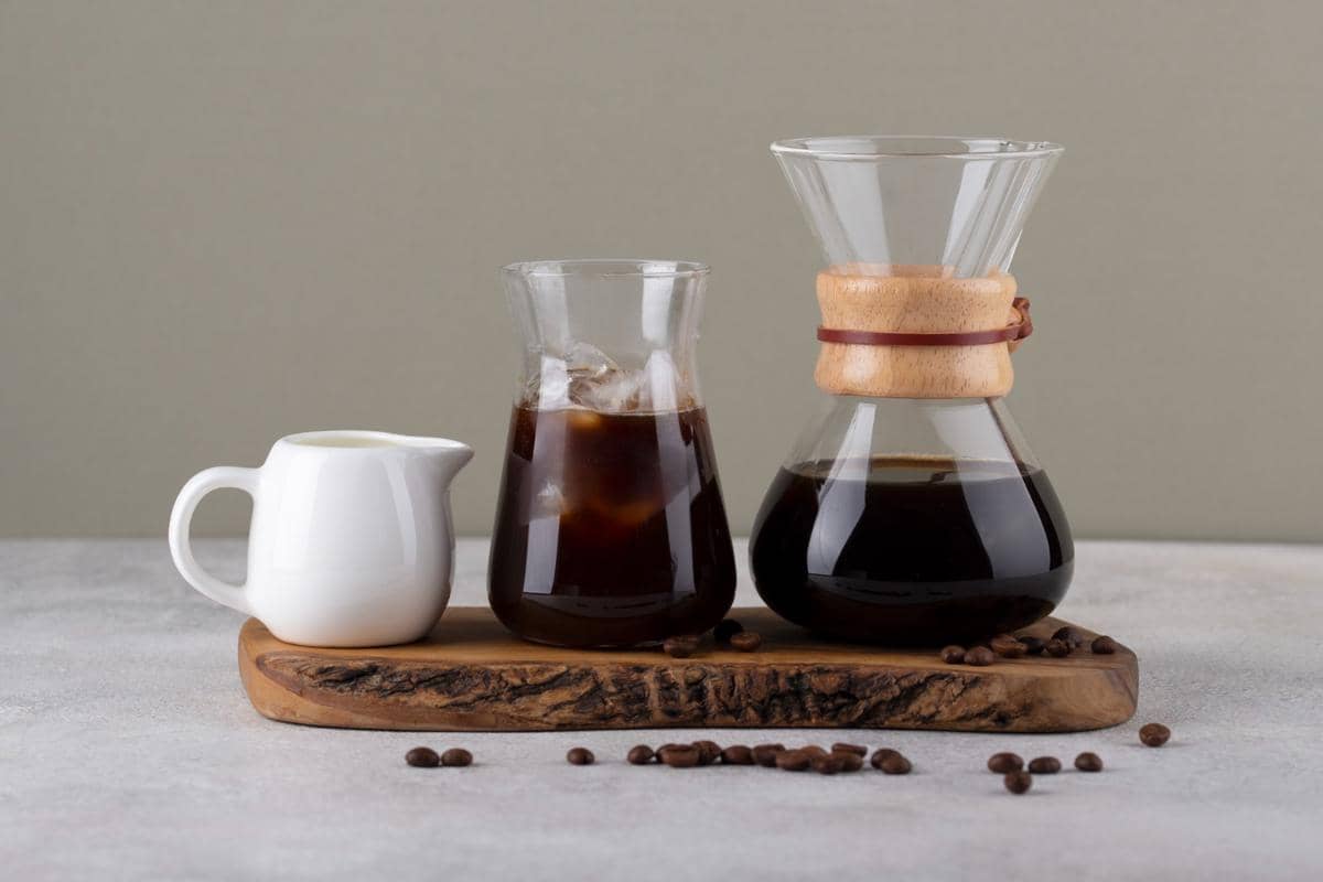ilustrasi nitro coffee