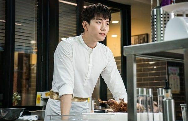 Aktor Lee Jun Ho tampil dalam salah satu adegan drama televisi Korea Wok of Love yang diproduksi oleh SBS.
