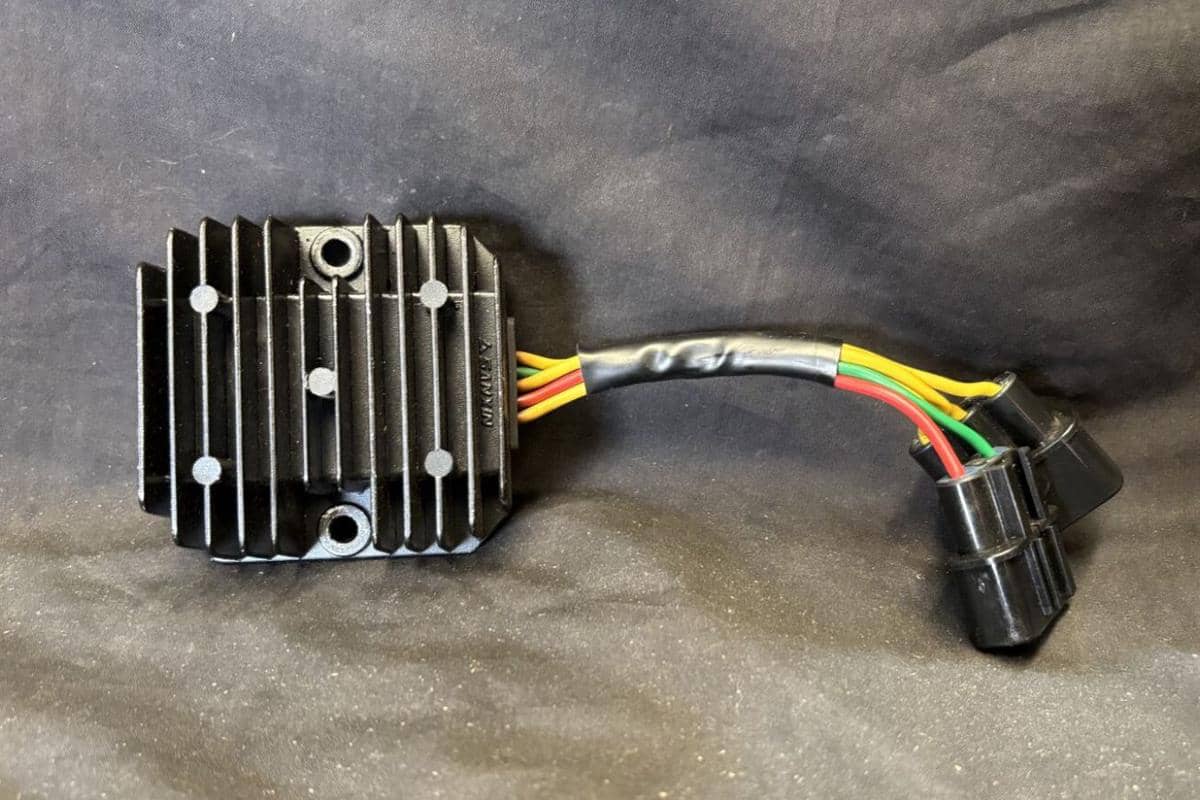 kiprok atau regulator rectifier pada motor