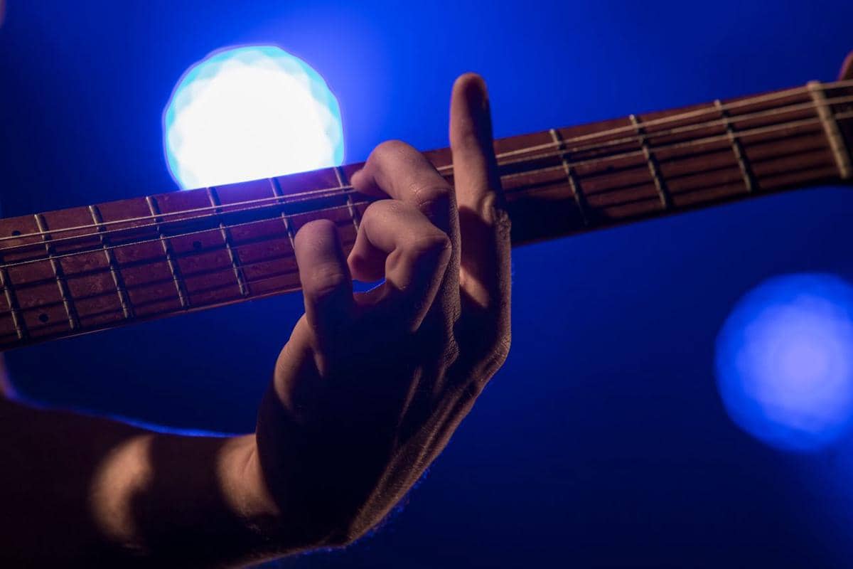 ilustrasi fret gitar
