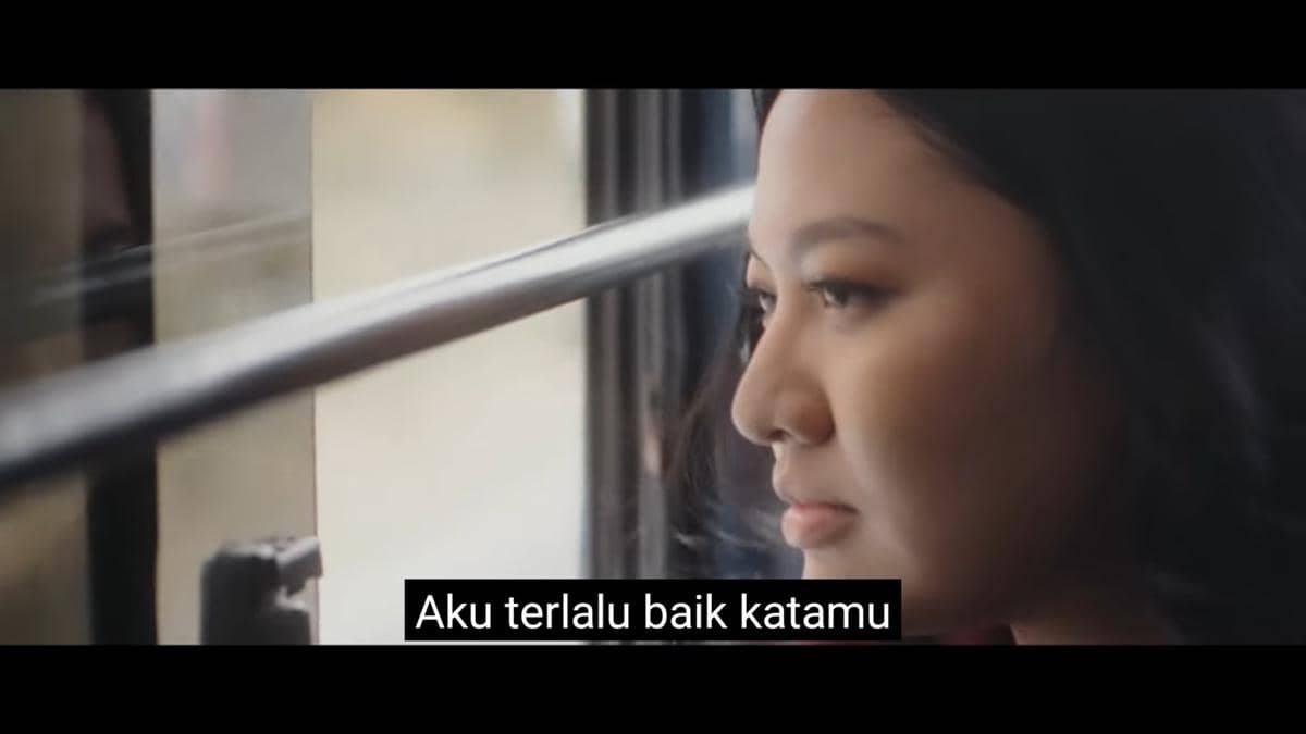 cuplikan video klip "Alasan Klasik"