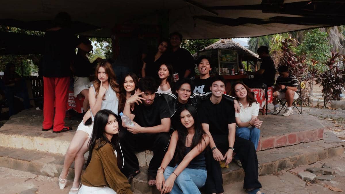 Para pemain sinetron Asmara Gen Z berkumpul dalam momen perpisahan yang dibagikan melalui Instagram Tawan Asheldrick.