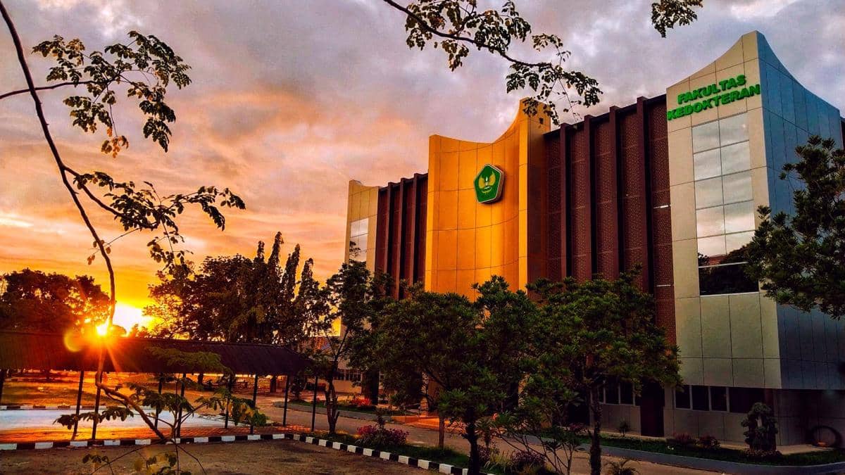 Universitas Bung Hatta (UBH) Padang
