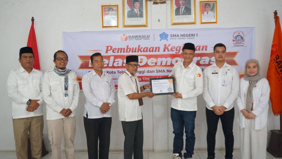Bawaslu Tebingtinggi Gelar Kelas Demokrasi di SMAN 1, Target Pemilih Pemula