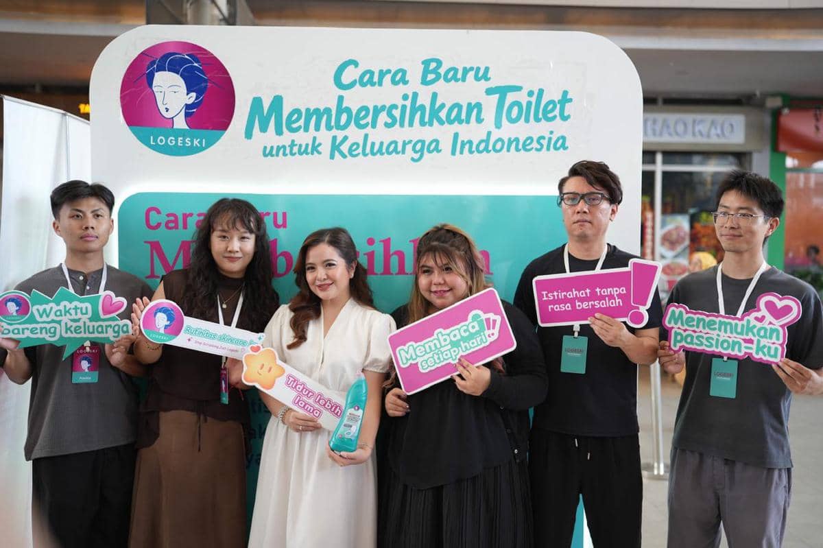 Bawa Konsep No Scrub, Logeski Bersihkan Toilet Anti Drama!