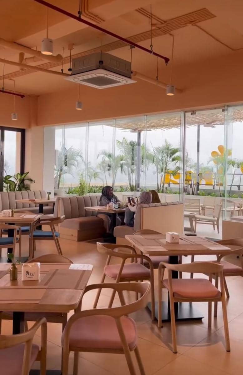 Lima Kitchen and View, Cozy buat WFC hingga Momen Spesialmu