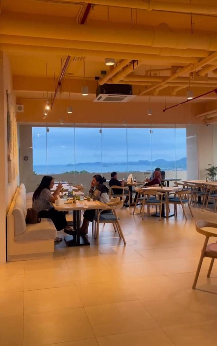 Potret kafe Lima Kitchen and View (instagram/limakitchenandview)