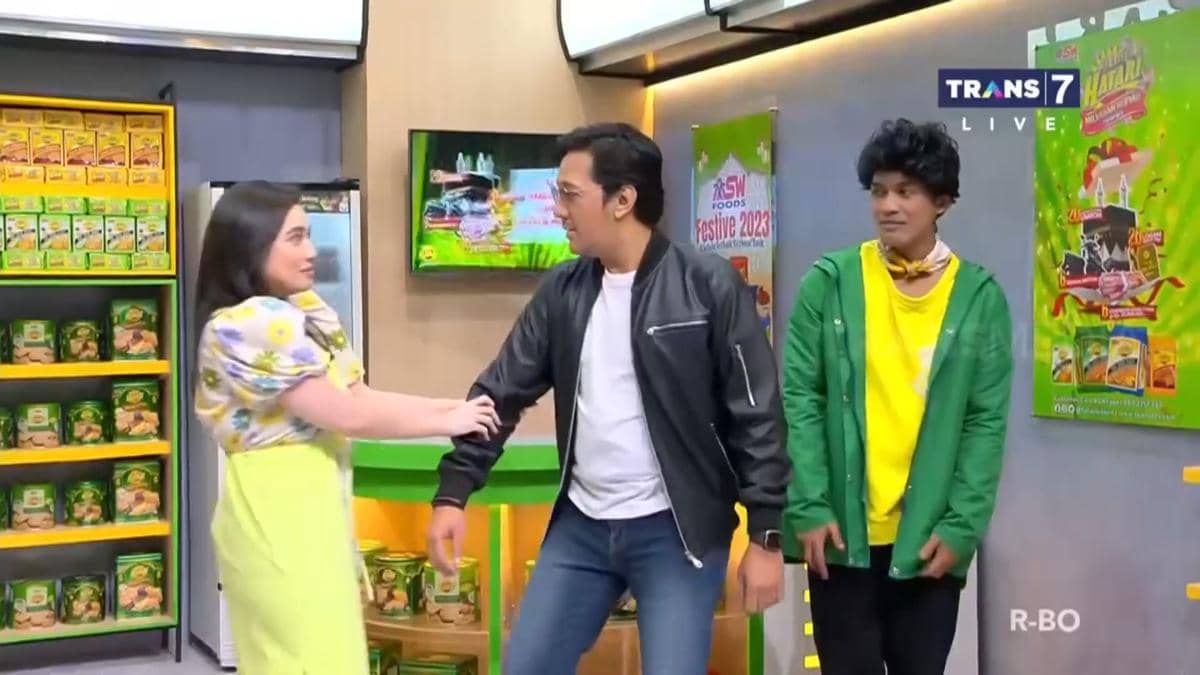 Andre Taulany dan Amanda Rigby hadir bersama dalam program televisi, seperti terlihat pada cuplikan tayangan kanal YouTube Trans7.