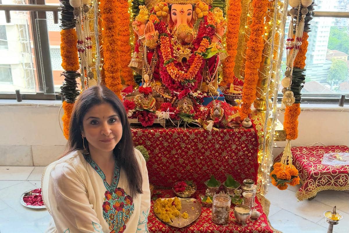 Rayakan Ganesh Chaturthi, Maheep Kapoor Ingin Diberkati Kemakmuran