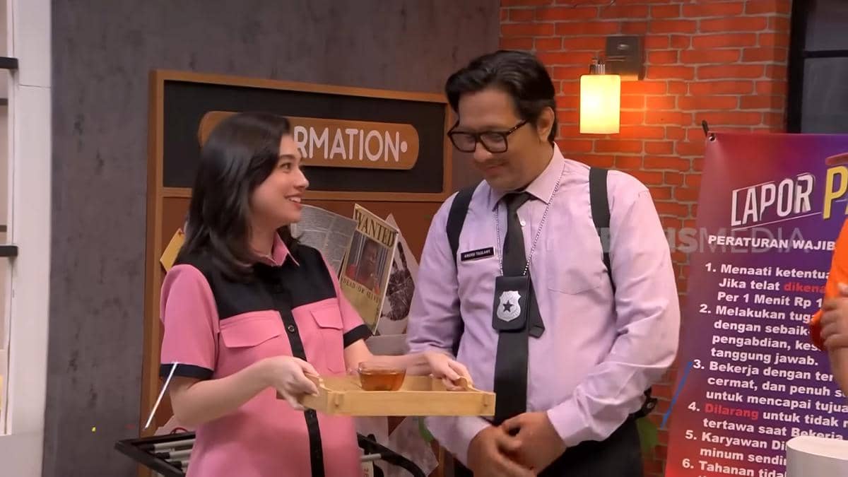Andre Taulany dan Amanda Rigby tampil bersama dalam program televisi yang diunggah kanal YouTube Trans7 Official.