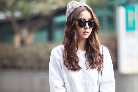 Aktris Shin Se Kyung tampil dalam cuplikan drama Korea A Girl Who Sees Smells, serial yang diproduksi SBS.