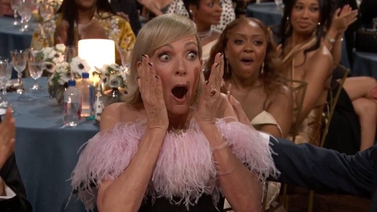 Momen berkesan dari perhelatan Emmy Awards 2026, sebagaimana diunggah kanal YouTube Television Academy.