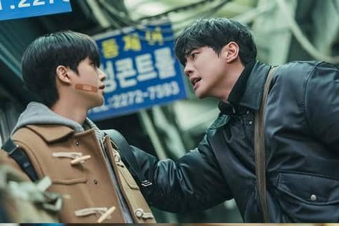 Still cut drama Four Hands, Two Sonatas