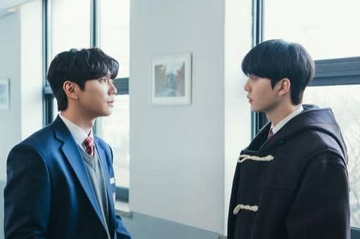 Still cut drama Four Hands, Two Sonatas