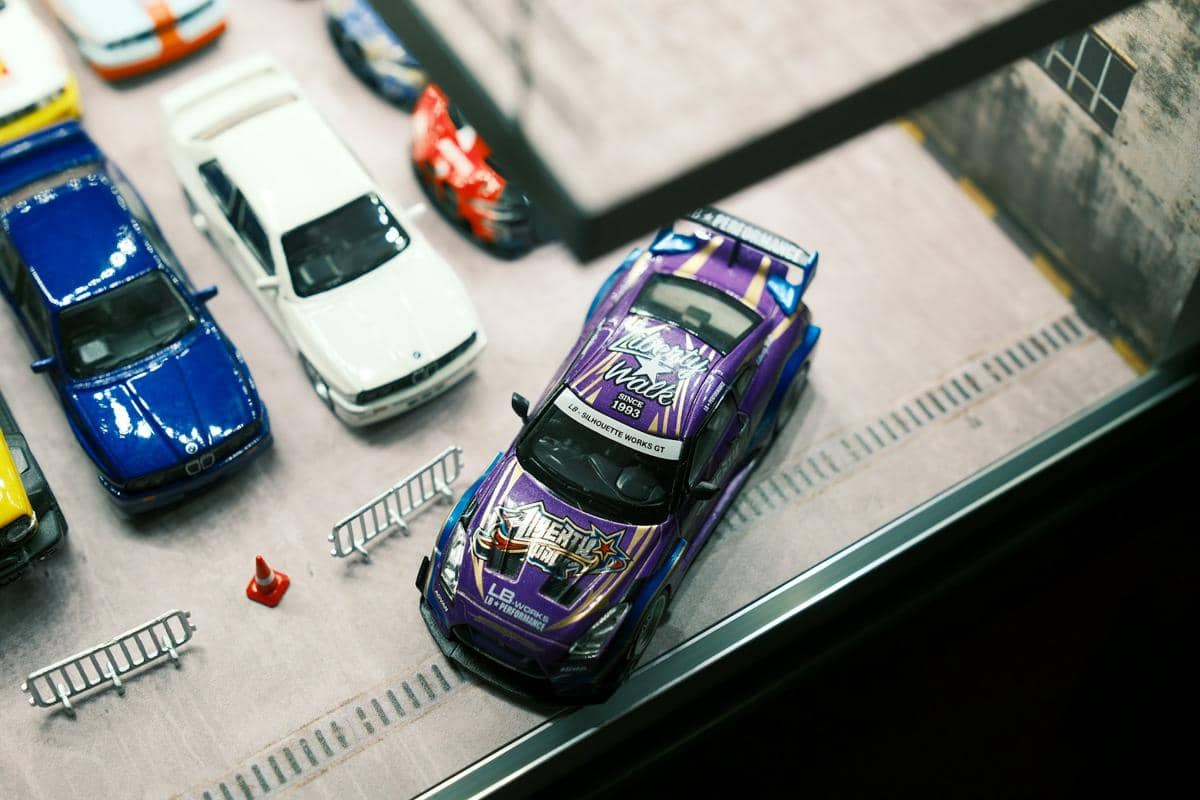 ilustrasi diecast