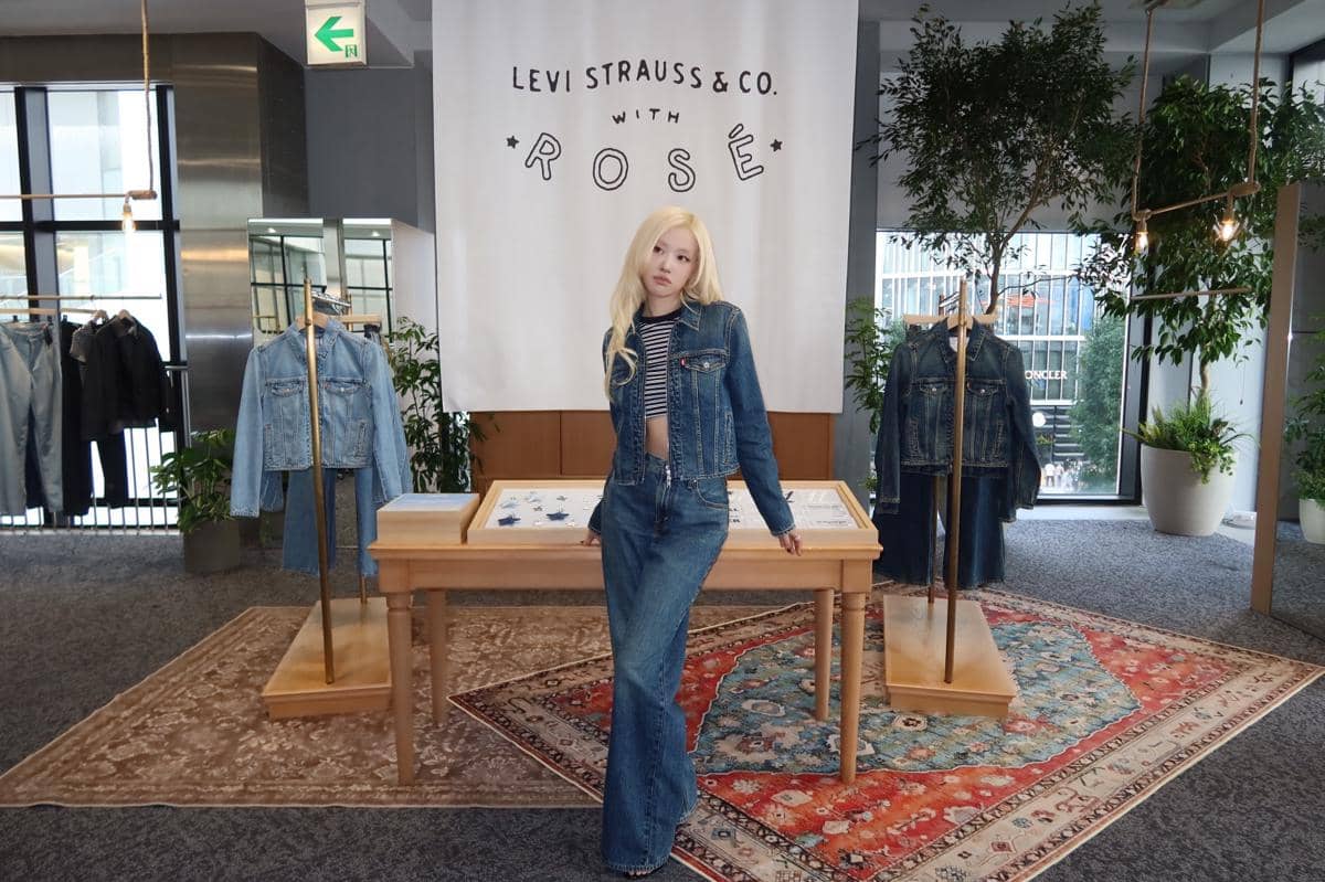 H226_LEVIS_ROSE_TOKYO_1.JPG