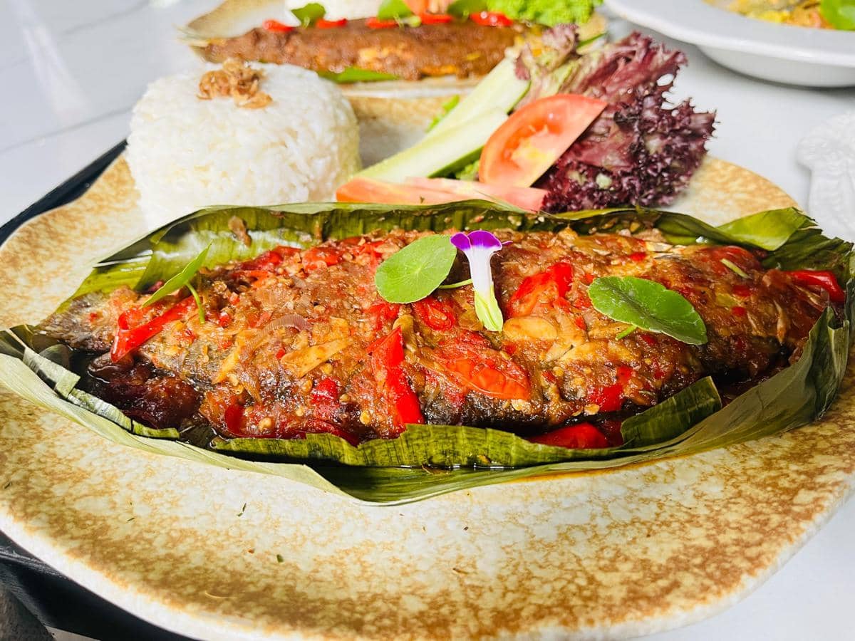 rez hotel, bandeng presto, menu bandeng
