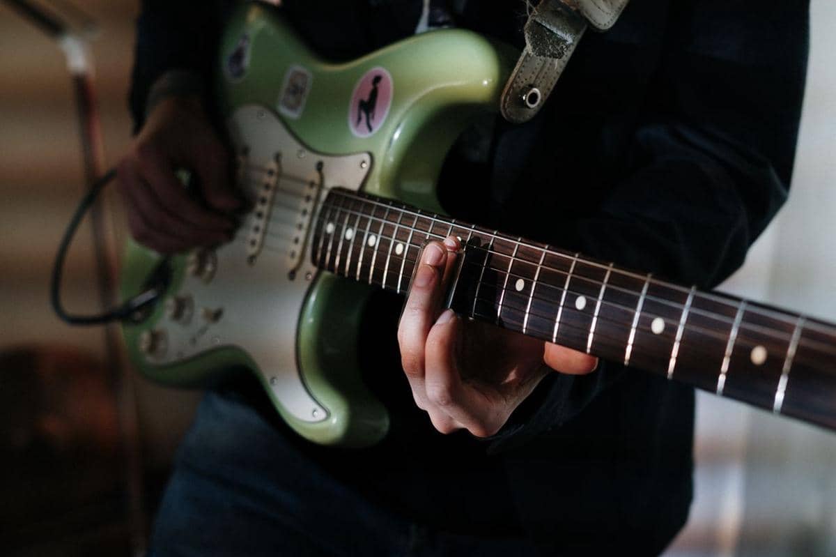 5 Istilah pada Spesifikasi Gitar yang Wajib Diketahui Pemula, Catat!