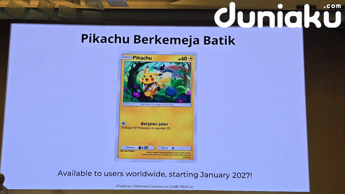 Kartu preview Pokémon Trading Card Game Pocket menampilkan Pikachu mengenakan kemeja batik dengan latar ilustrasi bernuansa kuning.